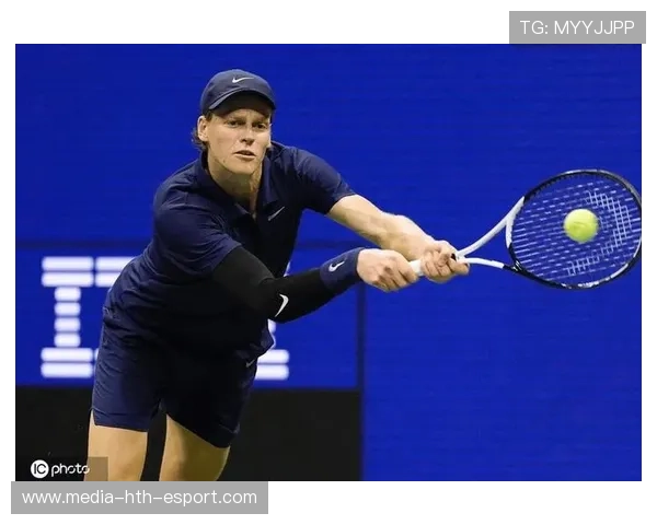 辛纳一盘未失强势晋级