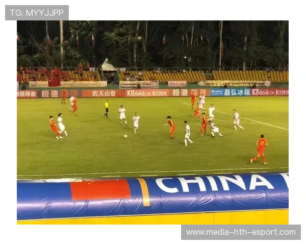 中国足球国家队注重高压逼抢战术适应性训练，破解足球高压战术