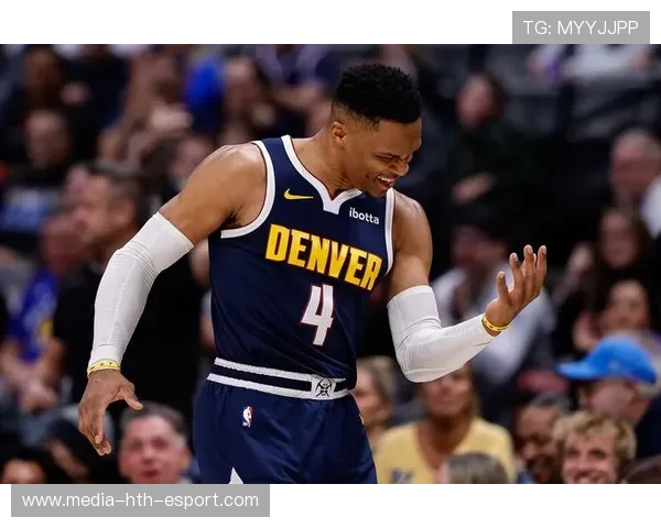 掘金挡拆后顺下,轻松吃饼取分